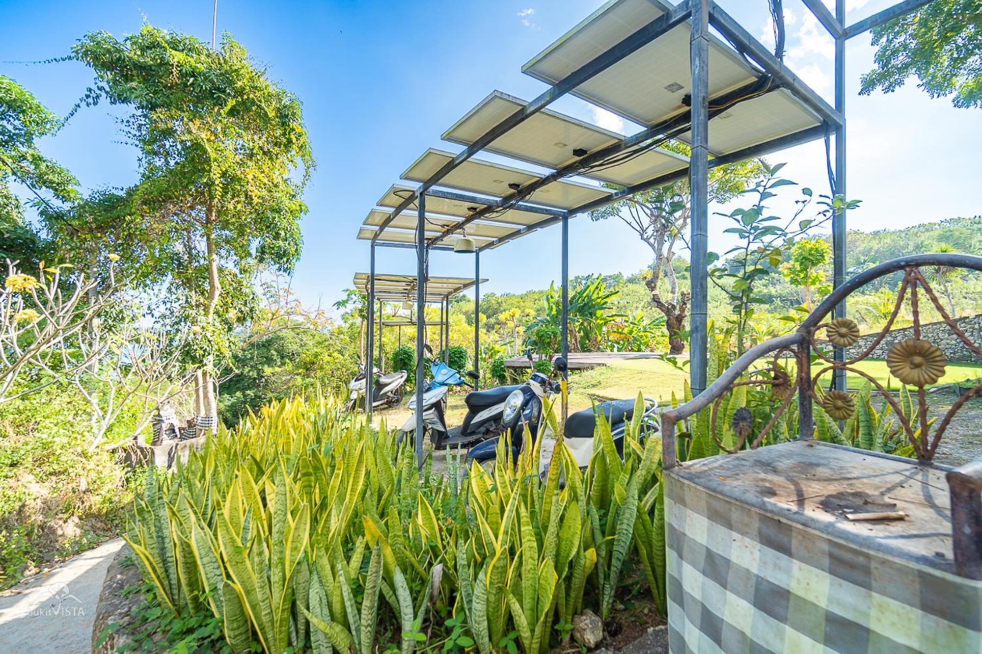 Bong Hostel Nusa Lembongan Exterior photo