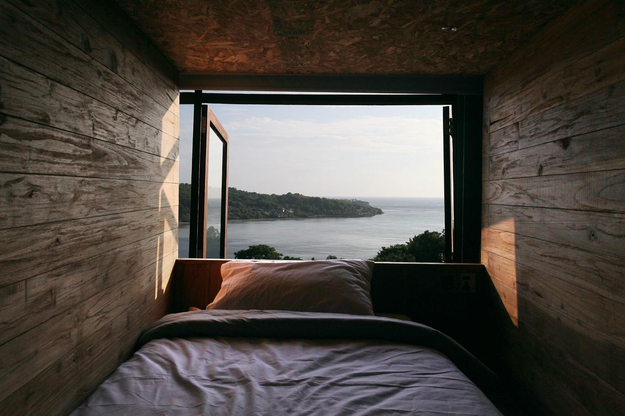 Bong Hostel Nusa Lembongan Exterior photo