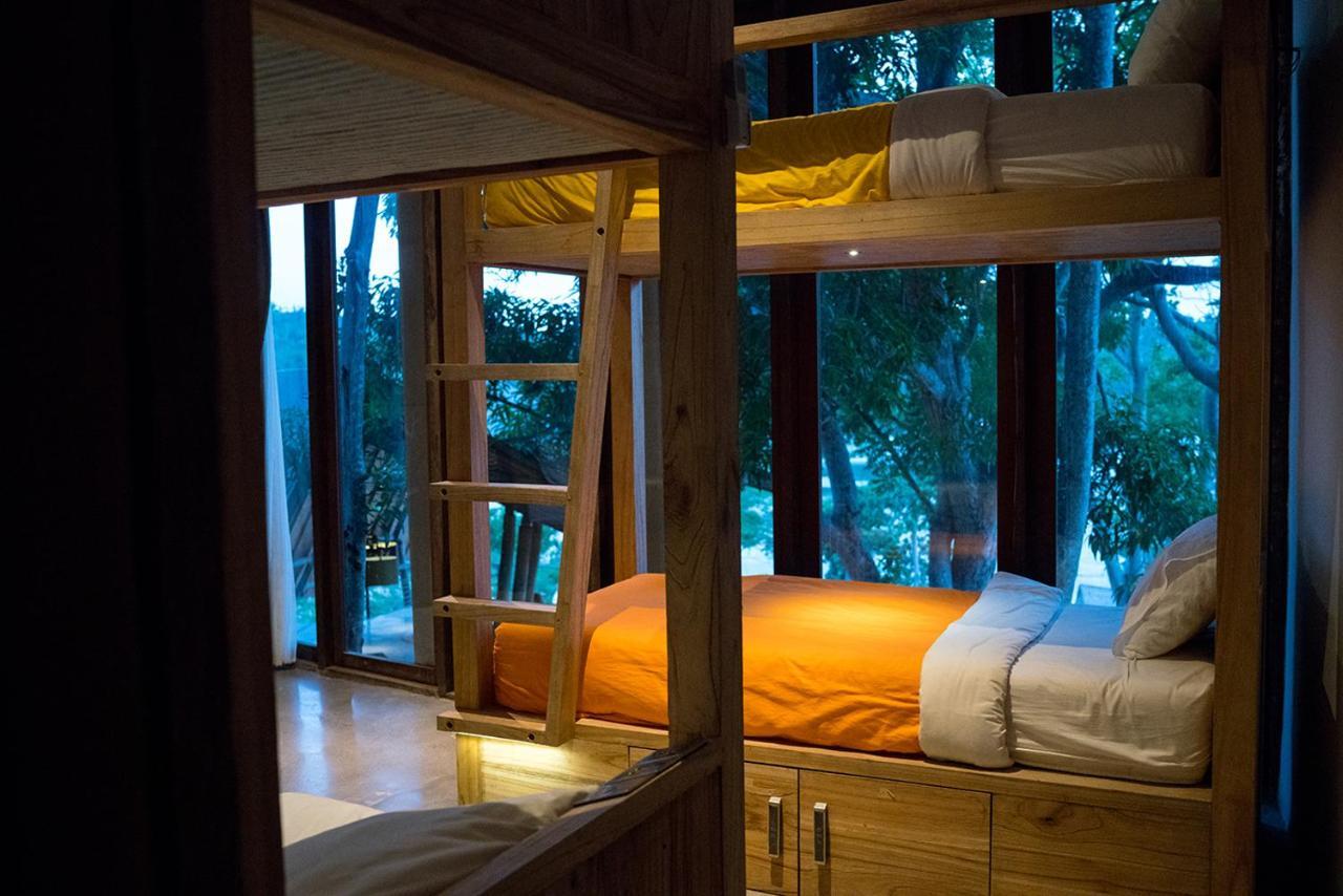 Bong Hostel Nusa Lembongan Exterior photo